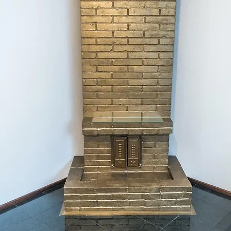 Wehost Laivastokatu 14 *